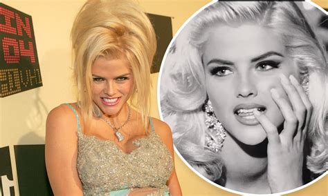 325 Anna Nicole Smith Death Stock Photos & High